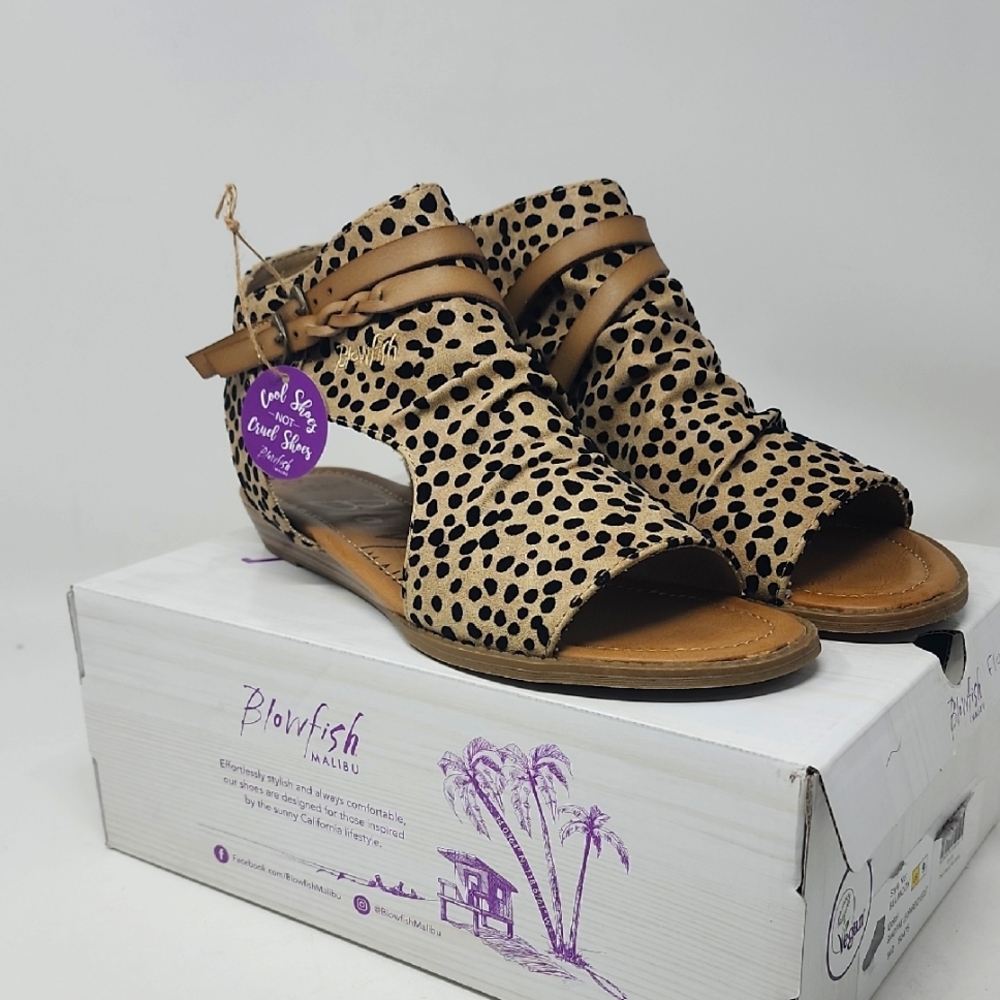 Blowfish Women's Tan and Black SANDALS BLU MOON ONE  Size 10 Left